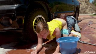 Zac Steele und Ryan Landers beim analen Bareback nach der Autowäsche