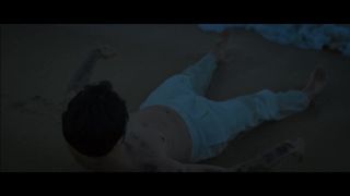 Ein sehr erotischer Film mit einer Meerjungfrau, die es liebt, gefickt zu werden