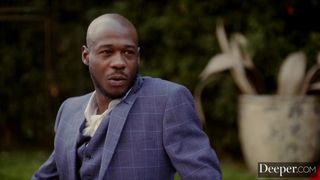 Anton Harden lässt sich seinen großen schwarzen Schwanz von Savannah Bond blasen